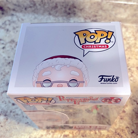 FUNKO POP! Santa & Mrs. Claus Both New In Box - Picture 3 of 16